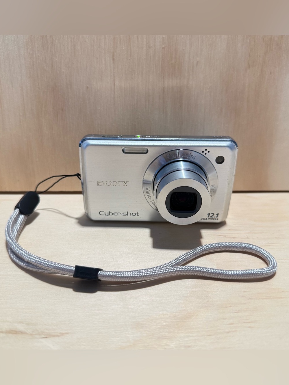 Sony Cyber-shot DSC-W220 12.1MP Digital Camera Slv Tested Good w/Bat-Card-Charg